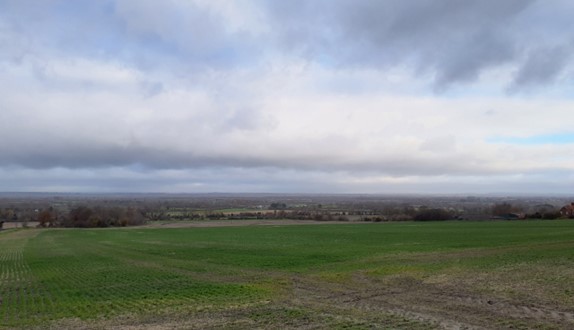 Panoramic views north across the slopes towards the lower-lying vale (near Childrey)