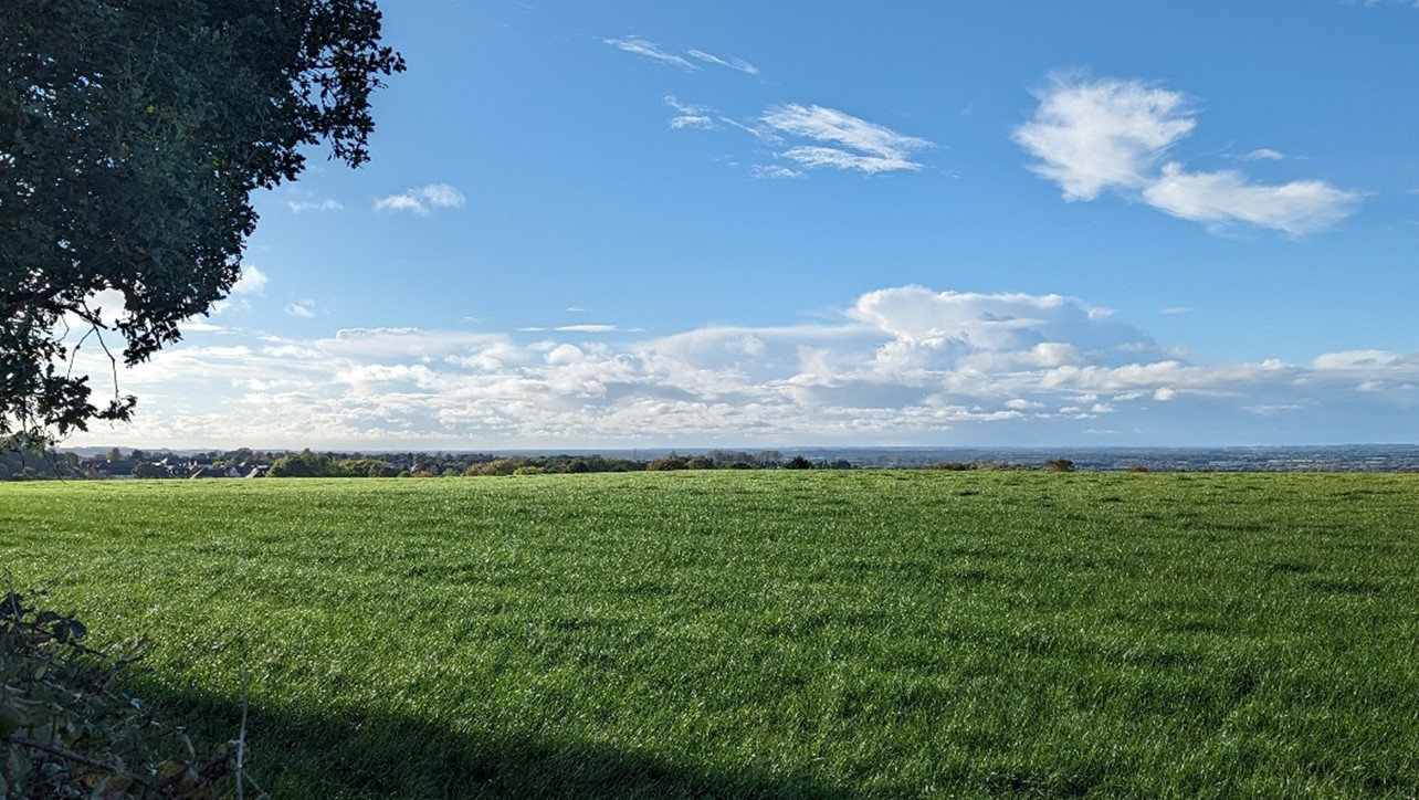 Expansive views across Oxfordshire from Cumnor Hill