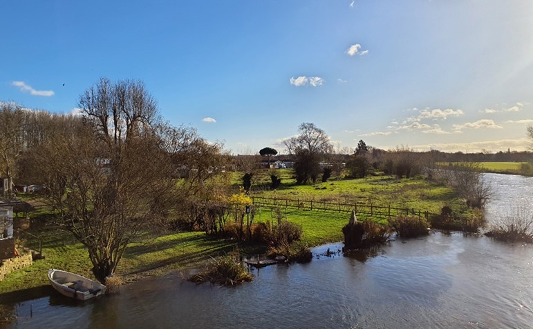 Views over the River Thames from Clifton Hampden Bridge