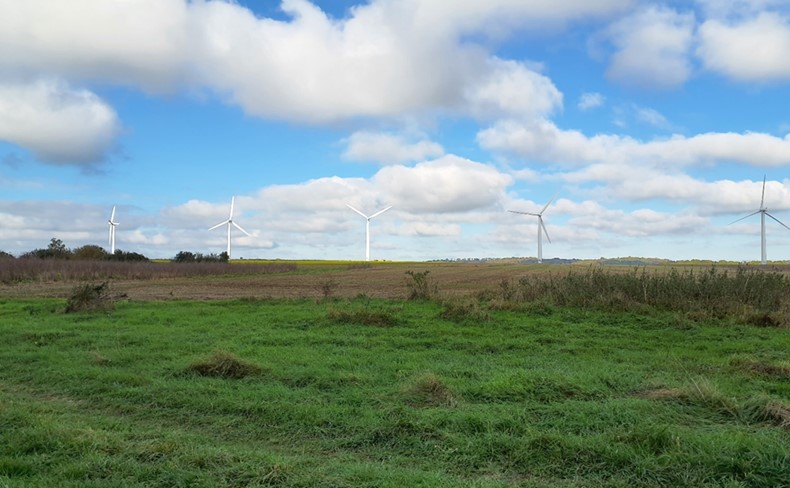 Westmill Wind Farm near Watchfield