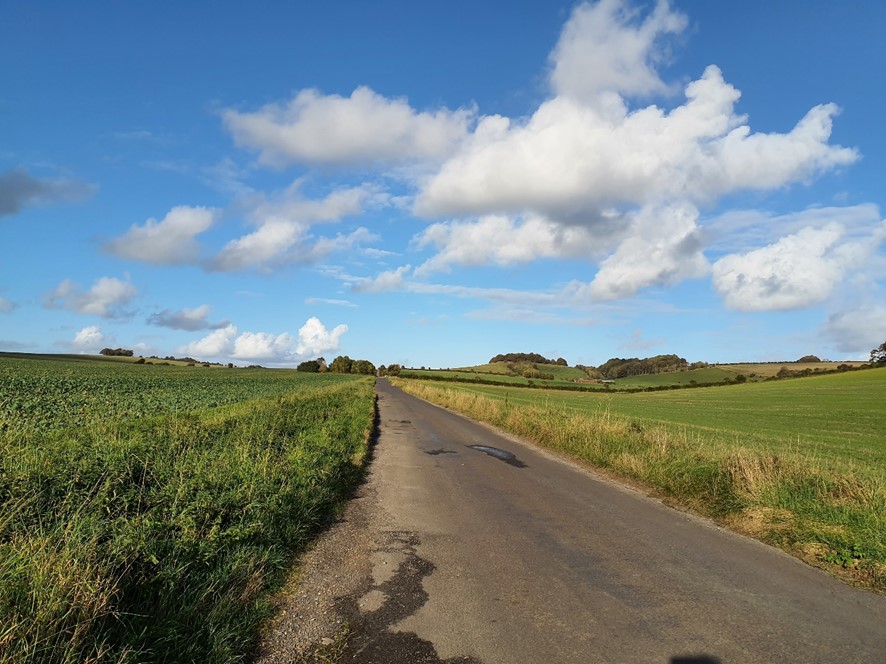 Large-scale open fields on the plateau near Sparsholt Down
